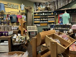 Royal Praline Company At The Riverwalk