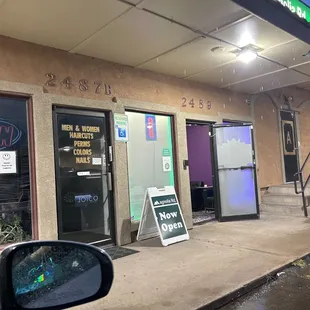 Entrance to Magnolia RD