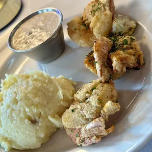 Fried Shrimp w/jalapeño tartar