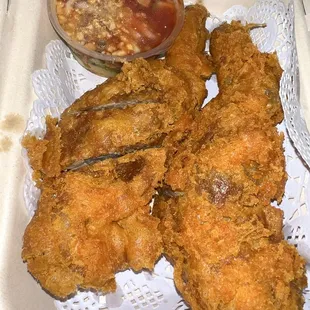 fried chicken, fried chicken wings, chicken wings and fried chicken, food, chicken, bbq chicken, chicken wings, bbq wings, poultry