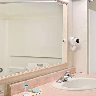 MH ElPasoWest ElPaso TX GuestRoom Bathroom