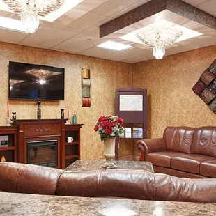 MH SandSprings TulsaWest OK Property Lobby