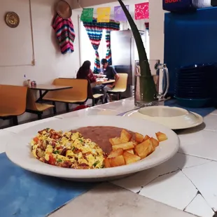 Custom Bacon &amp; Egg a la Mexicana Breakfast Plate