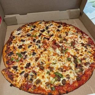 Large half supreme half Chappli Kabab Pizza
