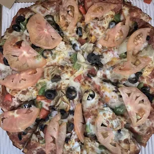 Bomb veggie pizza with pepperoni