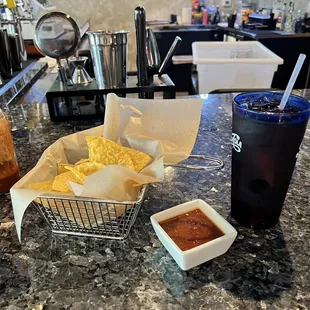 Complementary chips and salsa