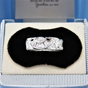sold-Diamond cigar band from the 1940s!