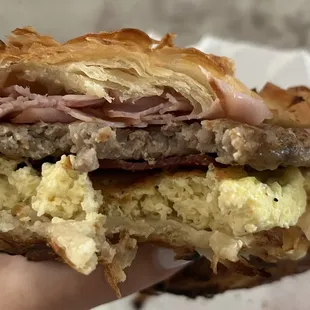 Triple croissant