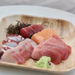 IG: @tffny.eats / Sashimi Platter w/Chu toro upgrade