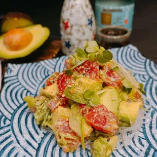 Tuna avocado salad