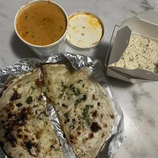 111. Garlic Naan, Chicken Tikka Masala and rice