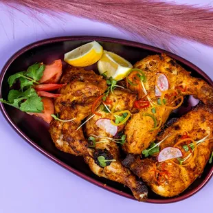 food, chicken wings and fried chicken