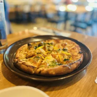 HH Ali&apos;i Mushroom Pizza $12