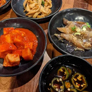 Banchan (side dishes)