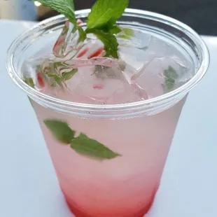 Fresh lemonade: original/mango/starberry