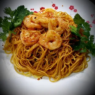 Garlic noodle (shrimp or lemongrass pork, with asparagus and bell pepper )
