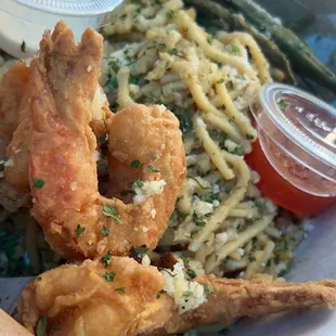 Combo Jumbo Prawns with Garlic Noodles and Cajun Green Beans