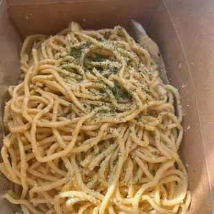 Mai Garlic Noodles