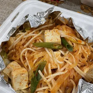 Pad Thai Noodle- No Egg, with Tofu
