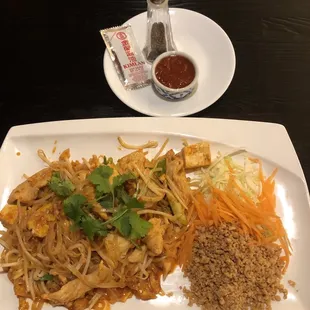 Pad Thai w/chicken &amp; xtra peanuts