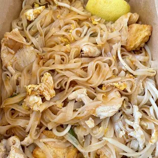 Pad Thai (requested with cooked bean sprouts)