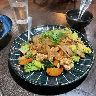 Lab nah with chicken