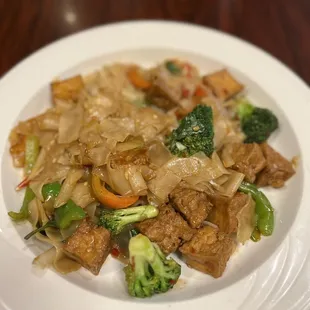 Pad Kee Mao Noodle