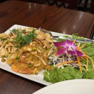 Yum Woon Sen Salad