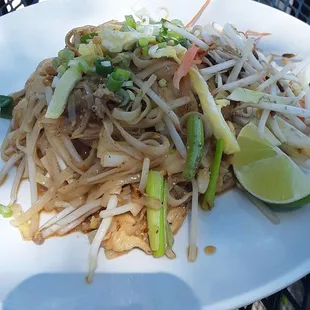 Pad Thai with chicken