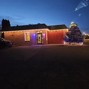 Outside view of restaurant.