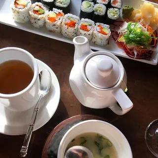 10. 4 Piece Sushi Appetizer
