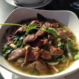 Grilled Steak Noodle Soup
