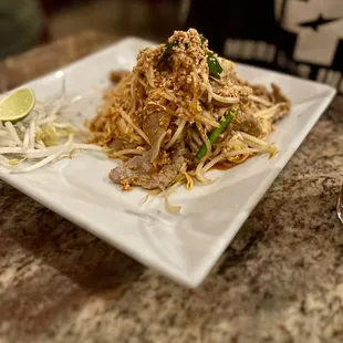 Beef pad thai