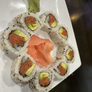 Spicy tuna roll