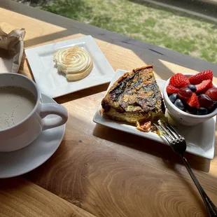 Quiche, fruit, sugar cookie, &amp; chai latte