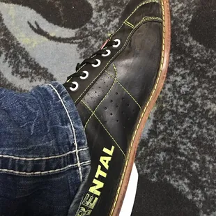 Nice shoes...the fact they are rentals is well stated.