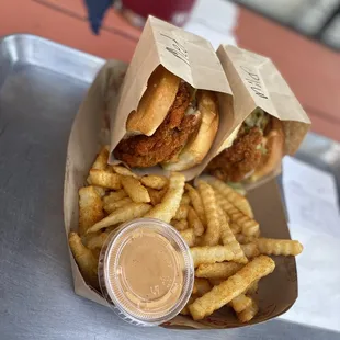 Combo 6 (2 Sandwich, Side of Fries)