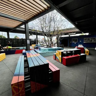 Main Chick at Uptown Commons in Long Beach - IG @FoodandPooch