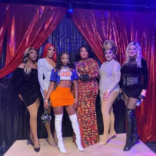 Natasha Mitchell Knight with a few queens.
