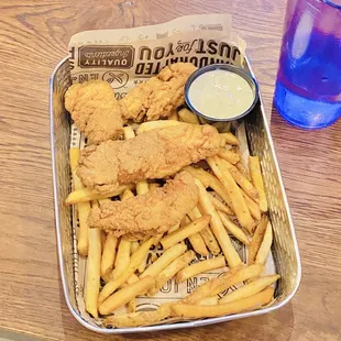 Chicken tenders with fries