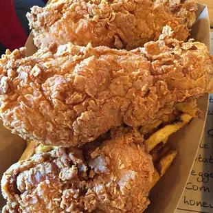 Fried chicken at its best.  Main house is the best kosher Bbq.  Period.  .  Great food great beer and amazing friendly staff.  Love it