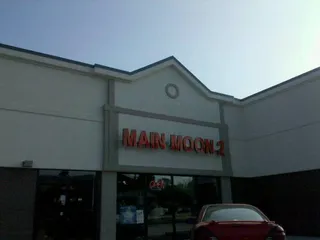Main Moon 2
