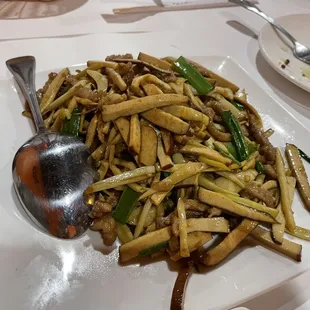 Shredded Pork with Bamboo Shoots and Bean curd