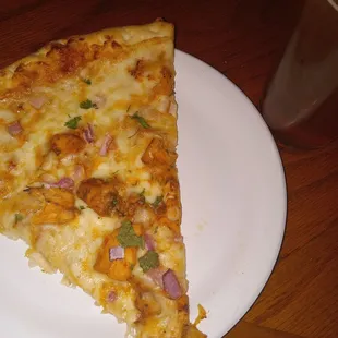 BBQ chicken pizza slice