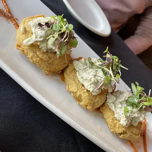 Fried green tomatoes and lump crap was the best starter!