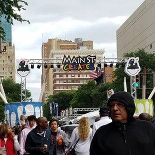 Lots of people and lots of food choices. I especially enjoyed the Cuban Sandwich (8 coupons) at the other end of this Festival. 4/22/17