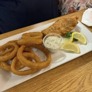 Onion rings and fish