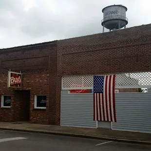 Main Street Bar and Grill