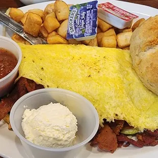 Build your own omelette (bacon, zucchini, spinach, and cheese)