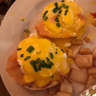 Smoked Salmon Benedict